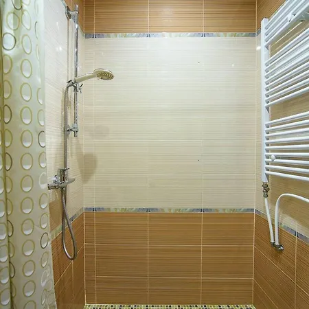 U Tsymbora Sinyak (Transcarpathia)