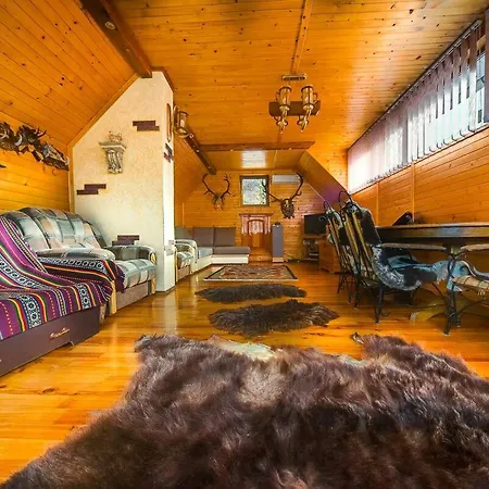 U Tsymbora Sinyak (Transcarpathia)