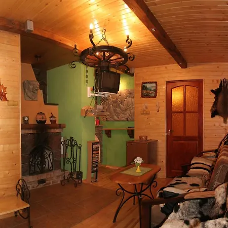 U Tsymbora Sinyak (Transcarpathia)